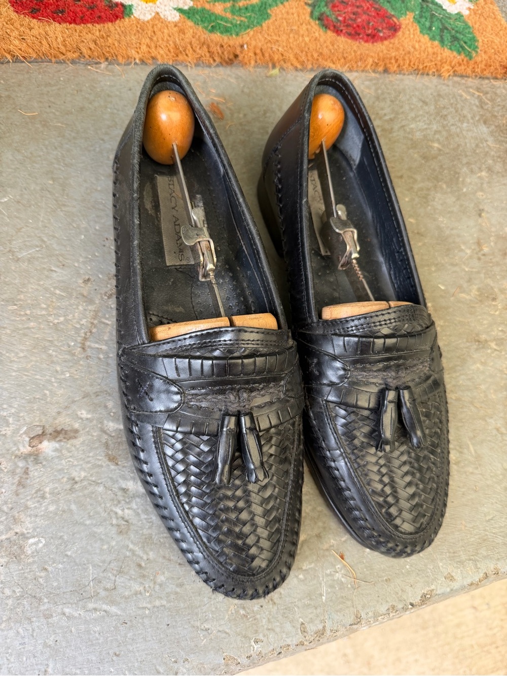 Stacy Adams Black Woven Leather Tassel Loafers